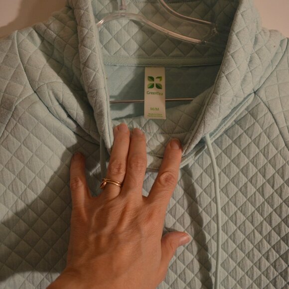 GreenTea Pull-on Turtle-Neck Lapsed Edges Lace Light Green Waffle Ribs Texture M - Picture 3 of 6